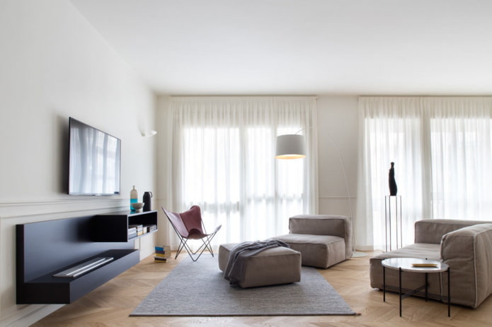 Tapis gris dans le salon