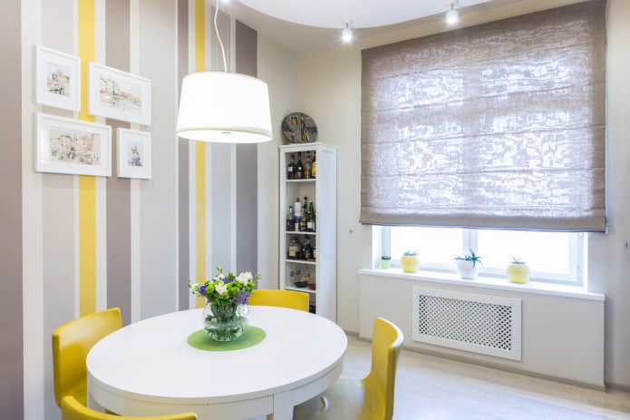 grille de radiateur en plastique à l'intérieur de la cuisine