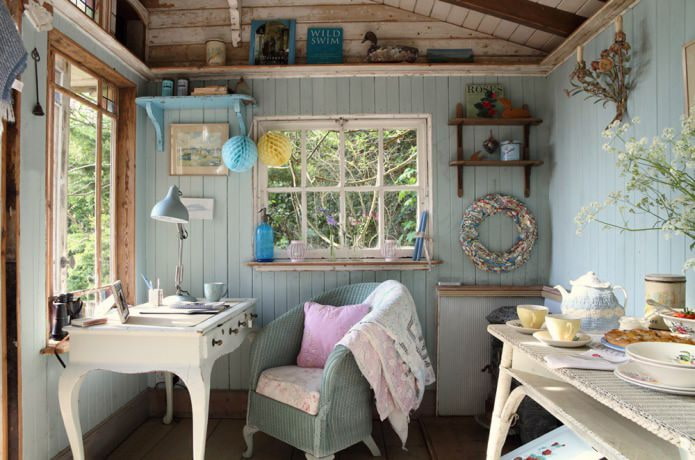 intérieur d'une maison d'été