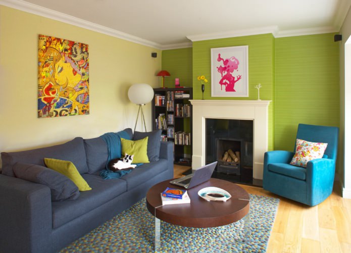 combinaison de murs verts et jaunes dans le salon