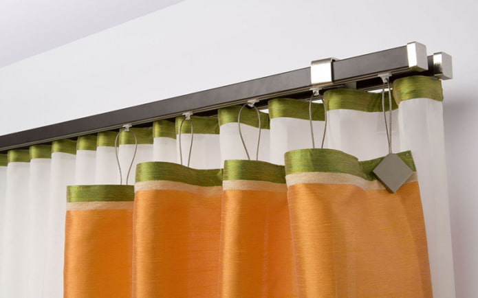 Attaches magnétiques pour rideaux