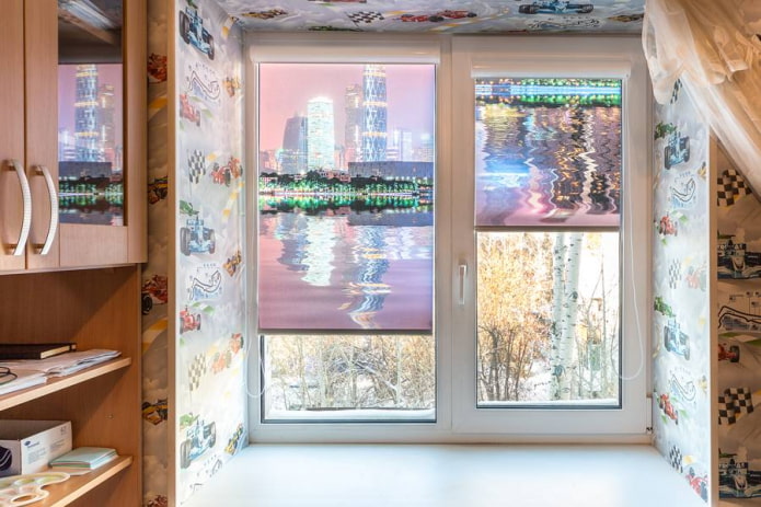 Stores enrouleurs 3D avec images de la ville
