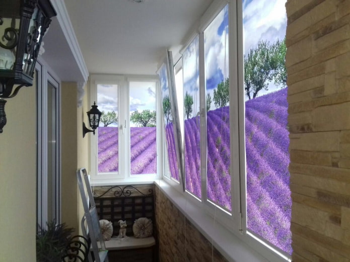 Stores enrouleurs 3D avec images de champs provençaux