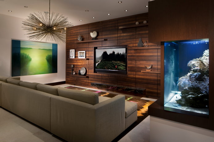 Intérieur d'appartement avec aquarium