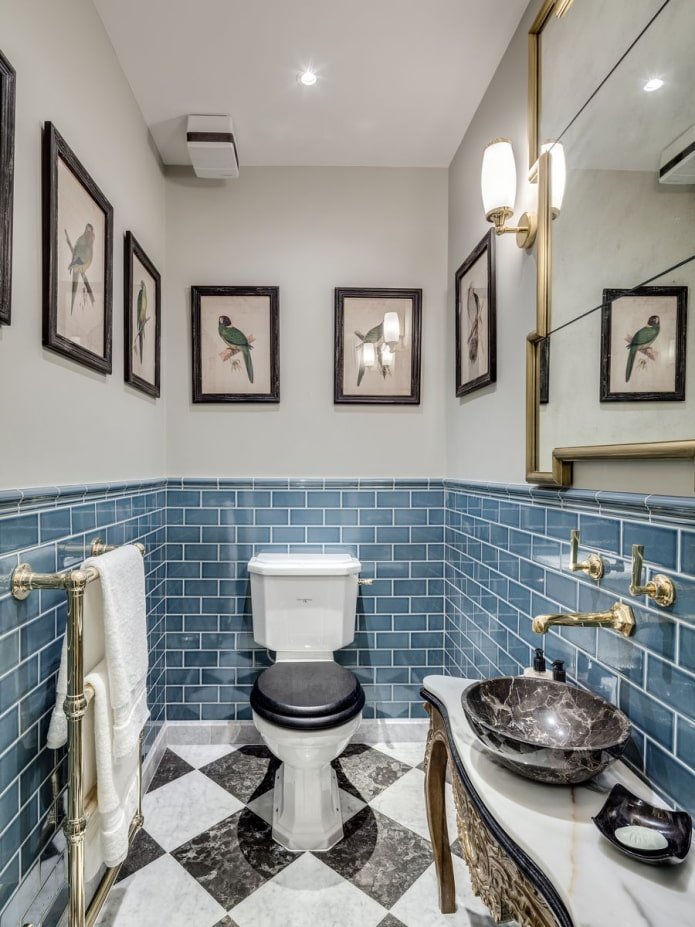 Décoration de toilettes à l'anglaise