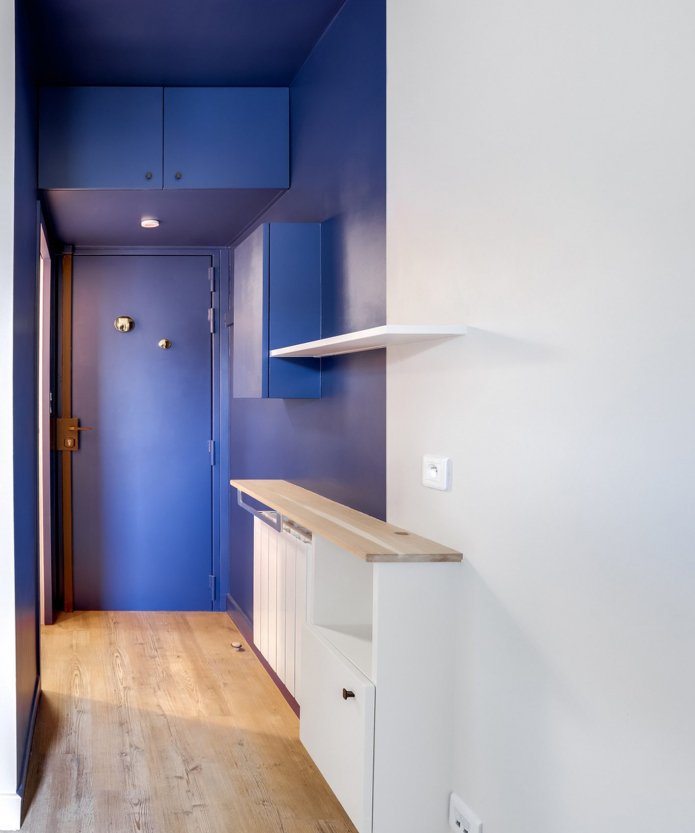 mezzanine de la couleur des murs