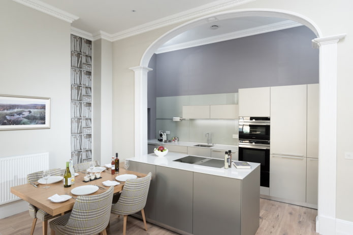 arc arrondi dans l'intérieur de la cuisine