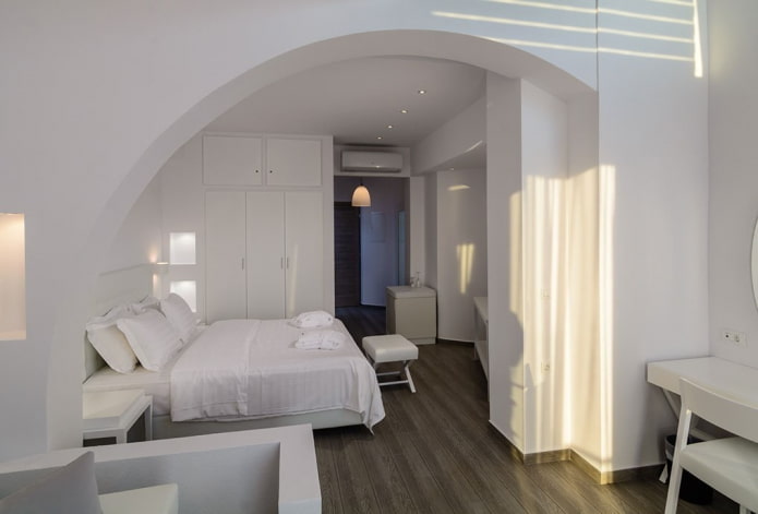 demi-arche en placoplâtre à l'intérieur