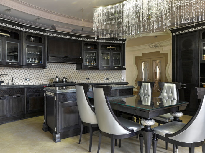 lustre luxueux dans la cuisine