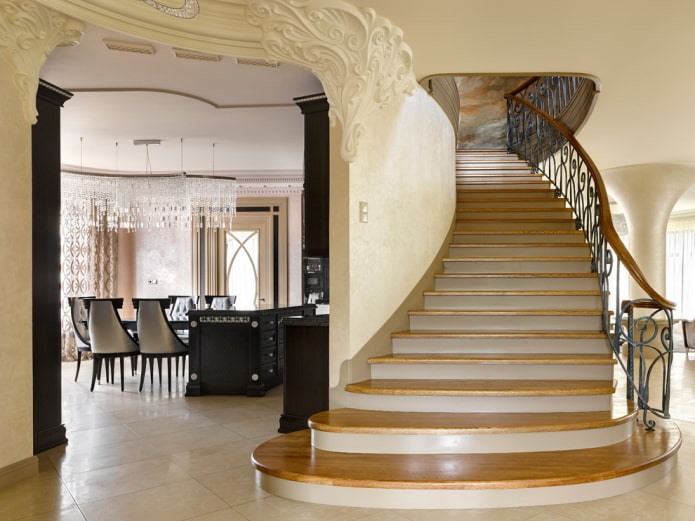 Escalier large de style Art déco