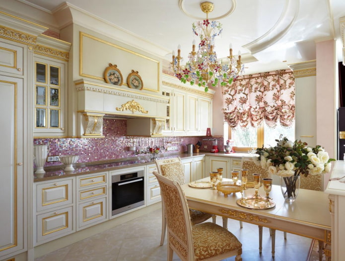 Rideaux autrichiens de style classique