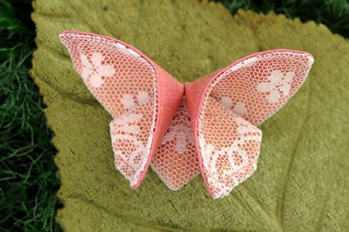 Papillon en tissu origami