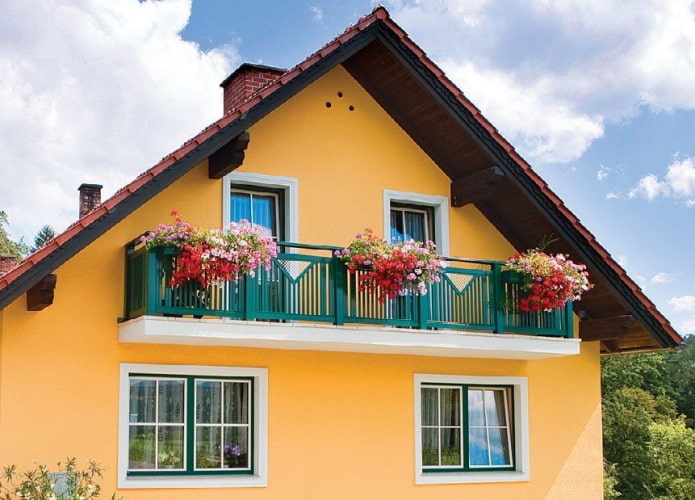projet de maison avec balcon ouvert