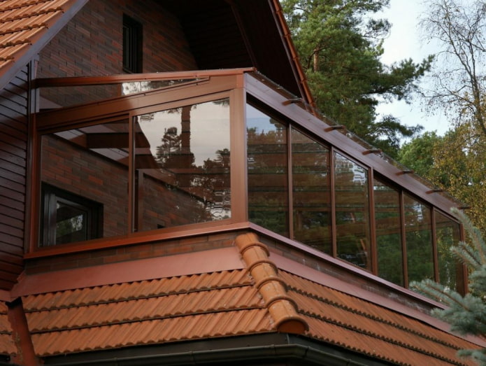 Projet de maison avec balcon fermé