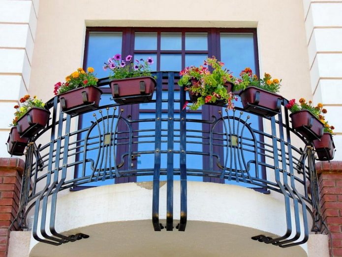 Conception d'un balcon dans une maison privée