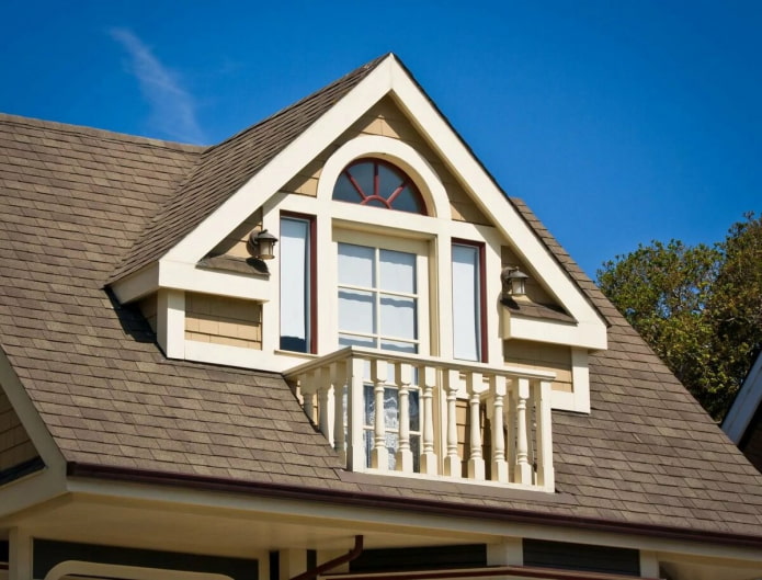 Emplacement du balcon dans le projet de maison