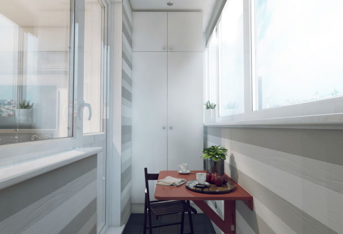 Aménagement d'un balcon dans un appartement Khrouchtchevka