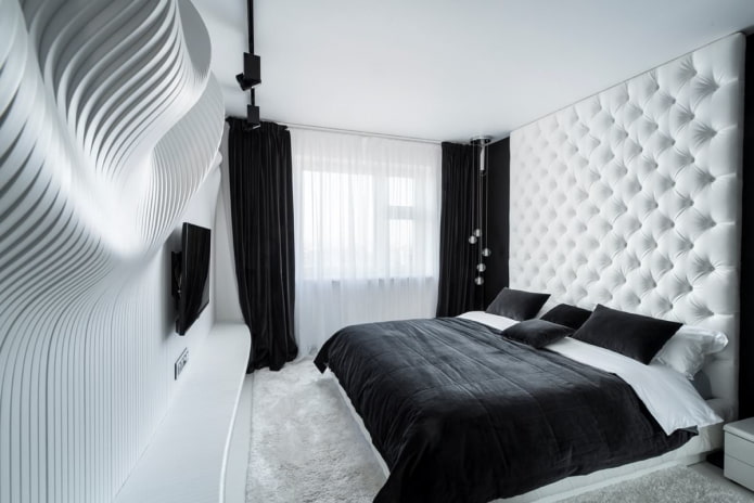 Rideaux en velours noir dans la chambre