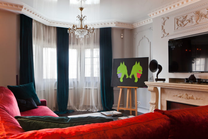 Rideaux en velours dans le salon