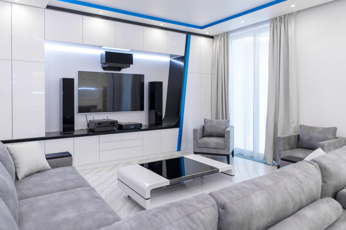 Salon high-tech aux tons blancs