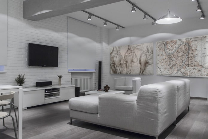 Décoration et éclairage du salon dans les tons blancs