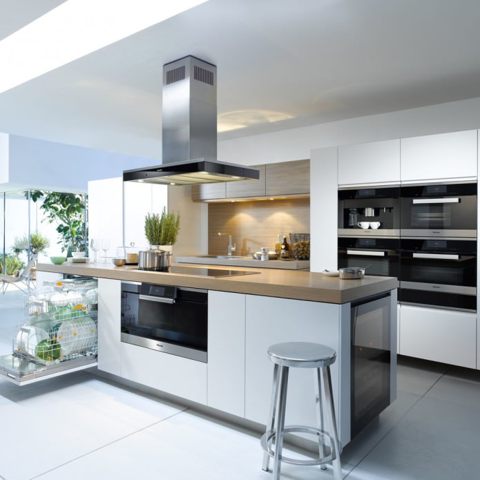 comptoir, tablier et table en bois
