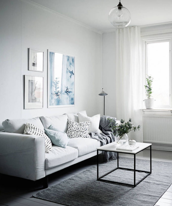 salon avec un canapé blanc