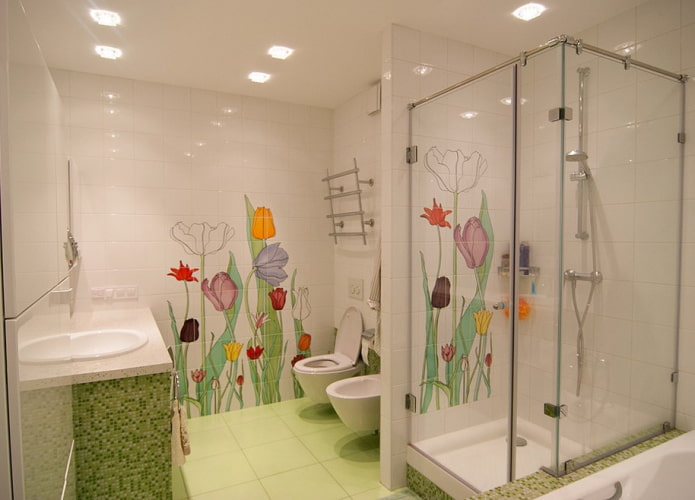 carrelage blanc à motifs dans l'intérieur de la salle de bain