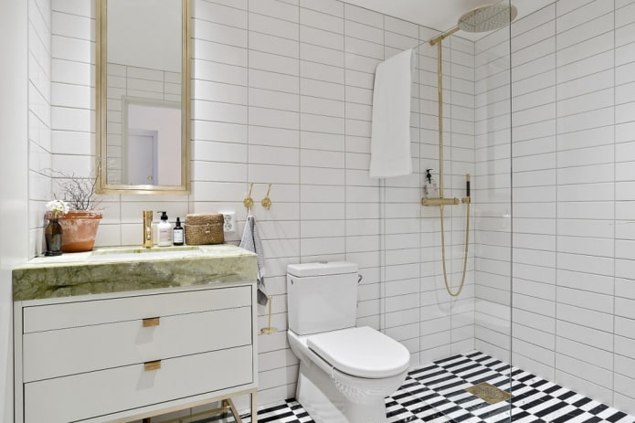 carrelage blanc à motif linéaire