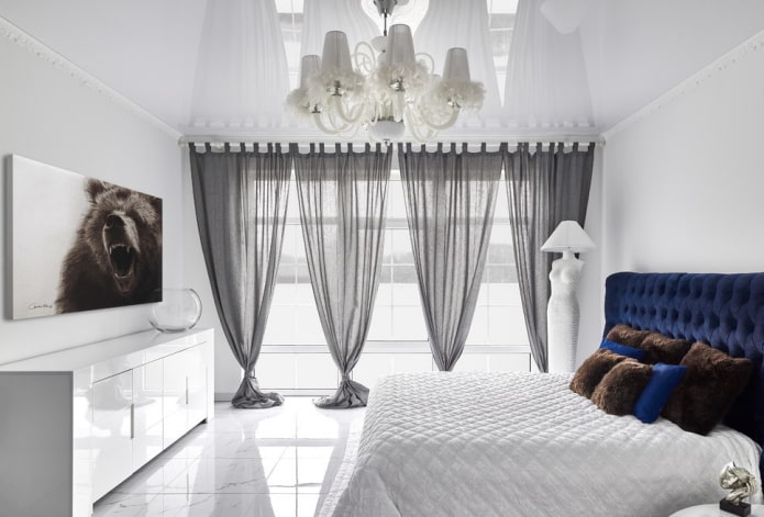 Décoration de chambre dans les tons blancs