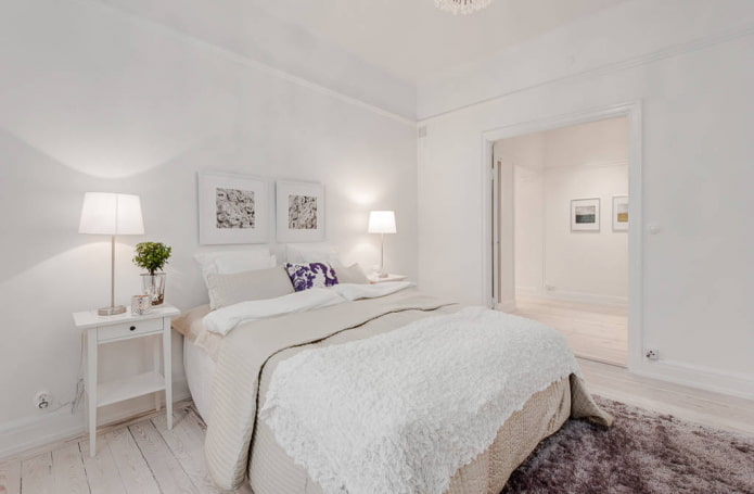 Éclairage intérieur de la chambre dans les tons blancs