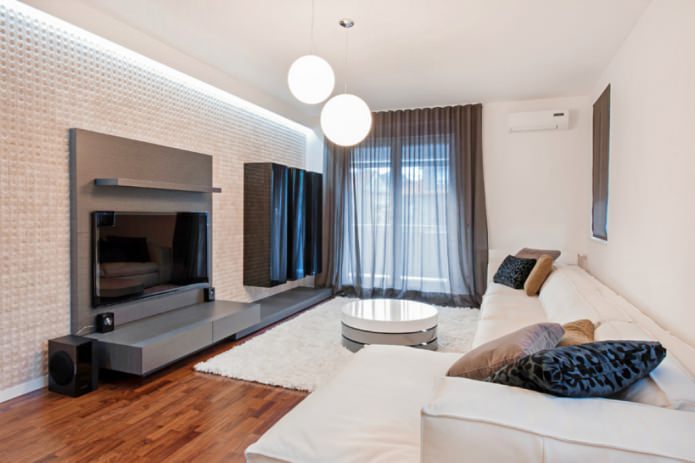 rideaux dans un salon blanc