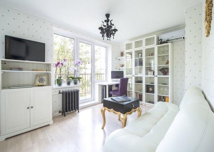 Papier peint blanc dans le salon, style art déco