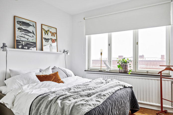 stores enrouleurs dans la chambre