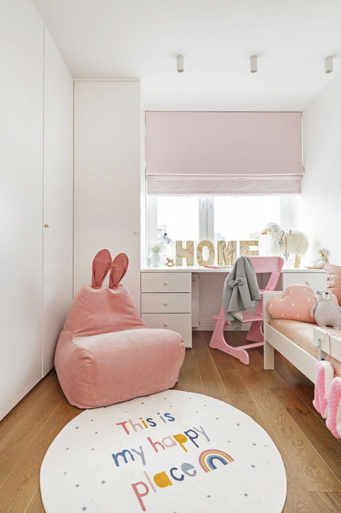 blanc avec intérieur rose