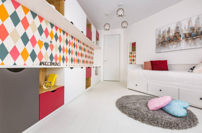 meubles lumineux dans une chambre d'enfant