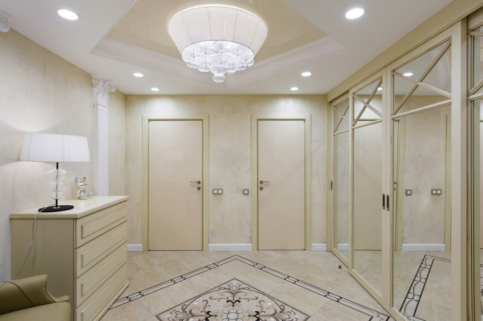 Plafond blanc et beige