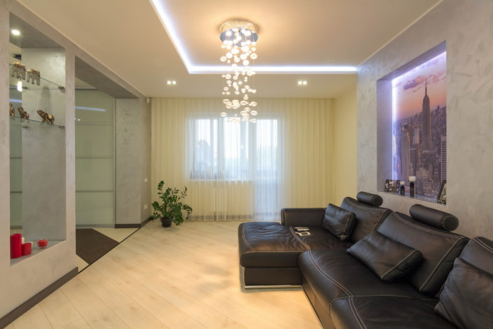 Plafond rétroéclairé avec plinthe