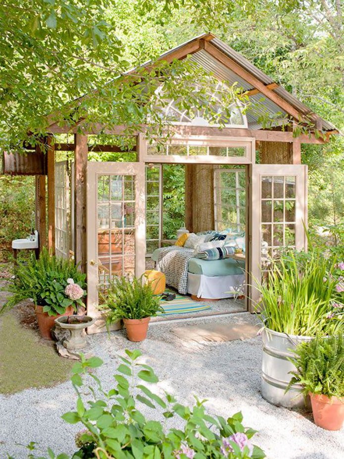 kiosque de style shabby chic