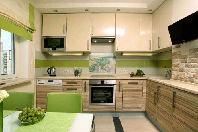 Intérieur de cuisine dans les tons beige et vert