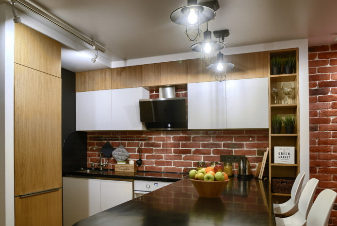 Plafond beige dans la cuisine
