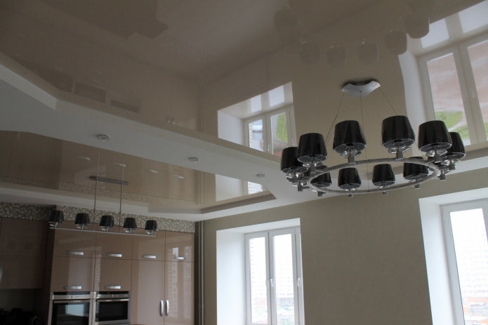 Plafond à deux niveaux