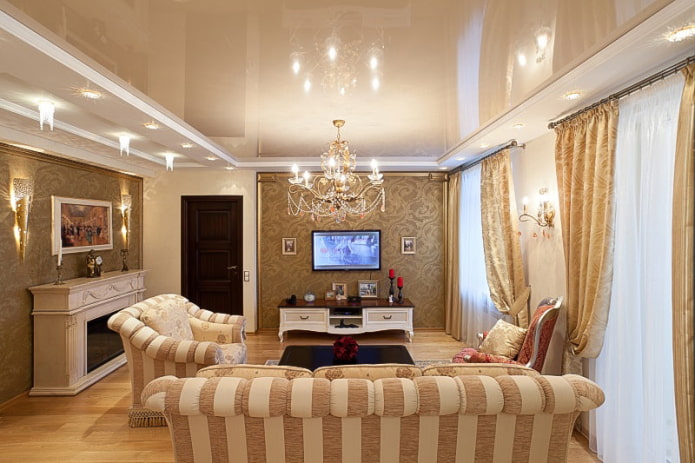 Structure de plafond beige dans le hall