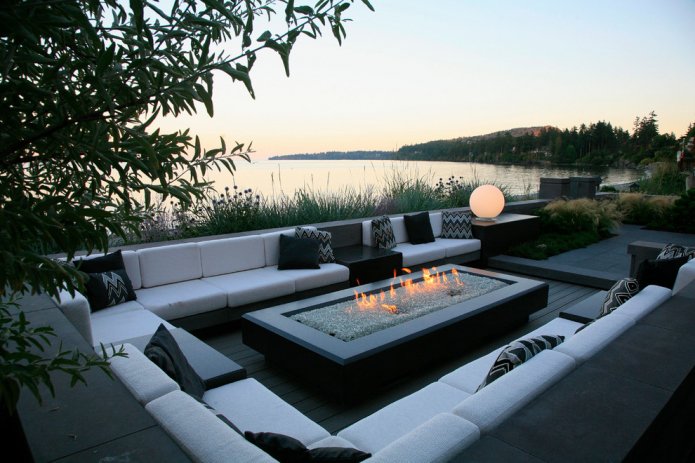 bio-fireplace outside