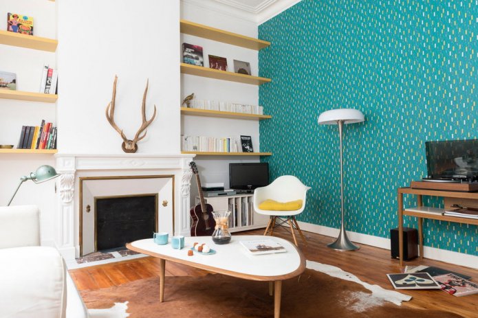 Salon élégant avec une touche turquoise