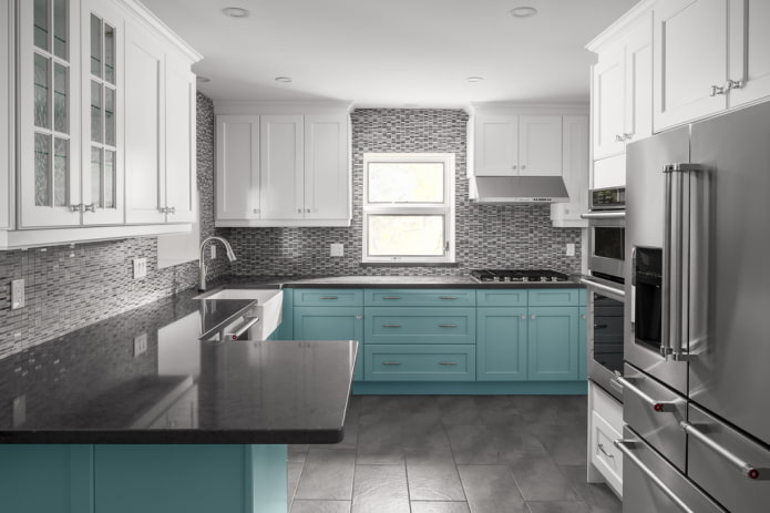 Cuisine design dans les tons gris et turquoise
