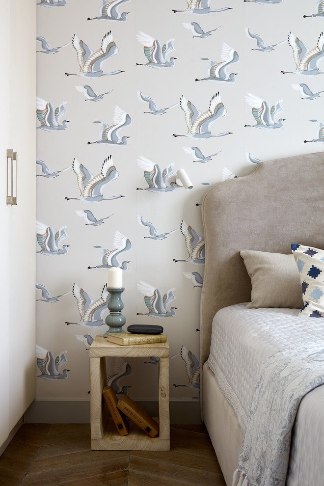 Papier peint avec des oiseaux pour l'intérieur
