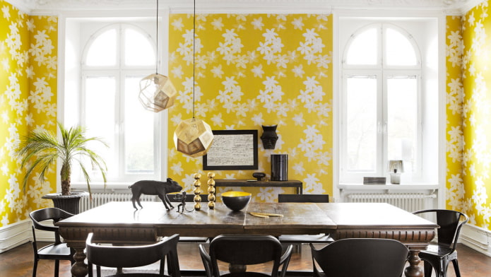 Papier peint jaune à l'intérieur