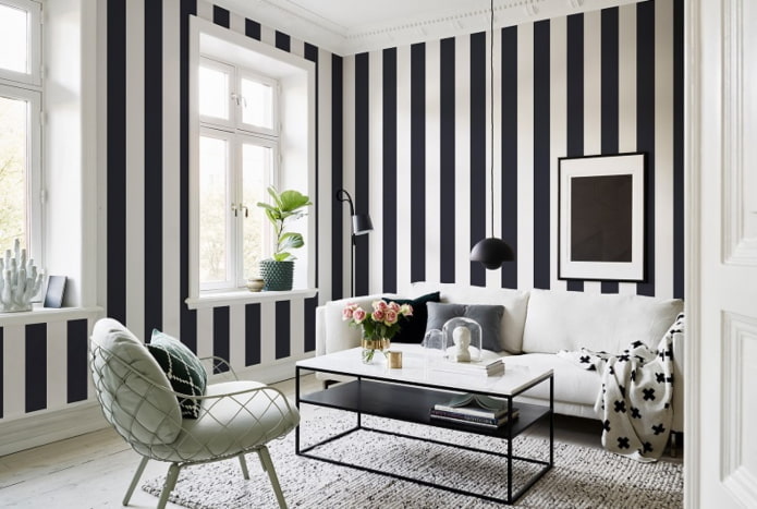 Décoration de salon dans les tons noir et blanc