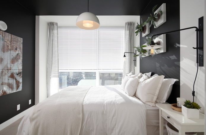 Textiles dans la chambre à coucher aux tons noir et blanc